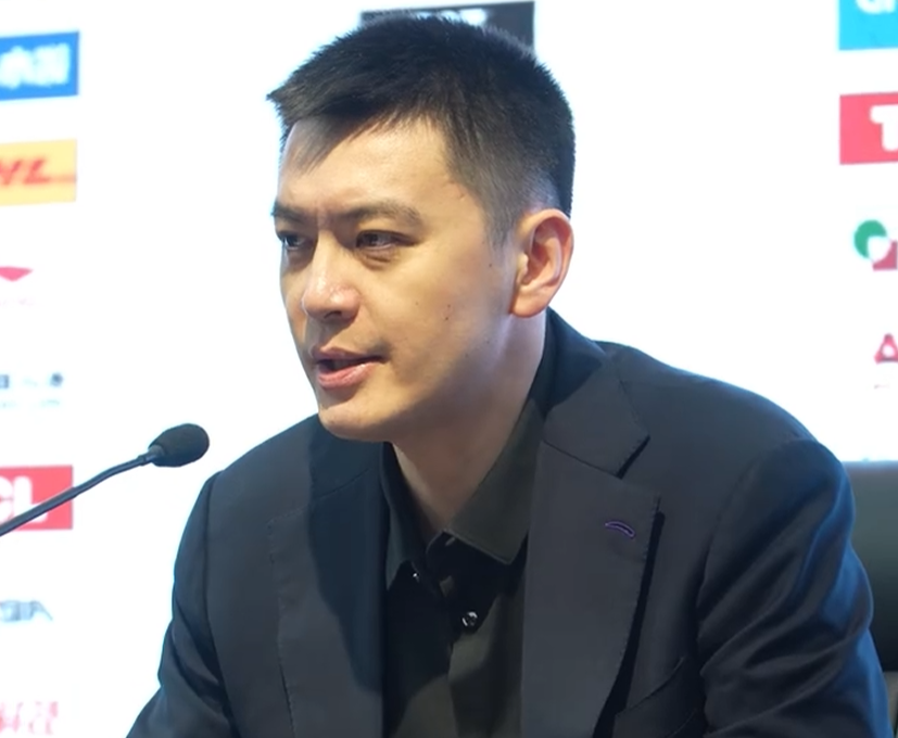 开云-输山东发布会！杨鸣与莫兰德直指关键球问题，但满意球队发挥！